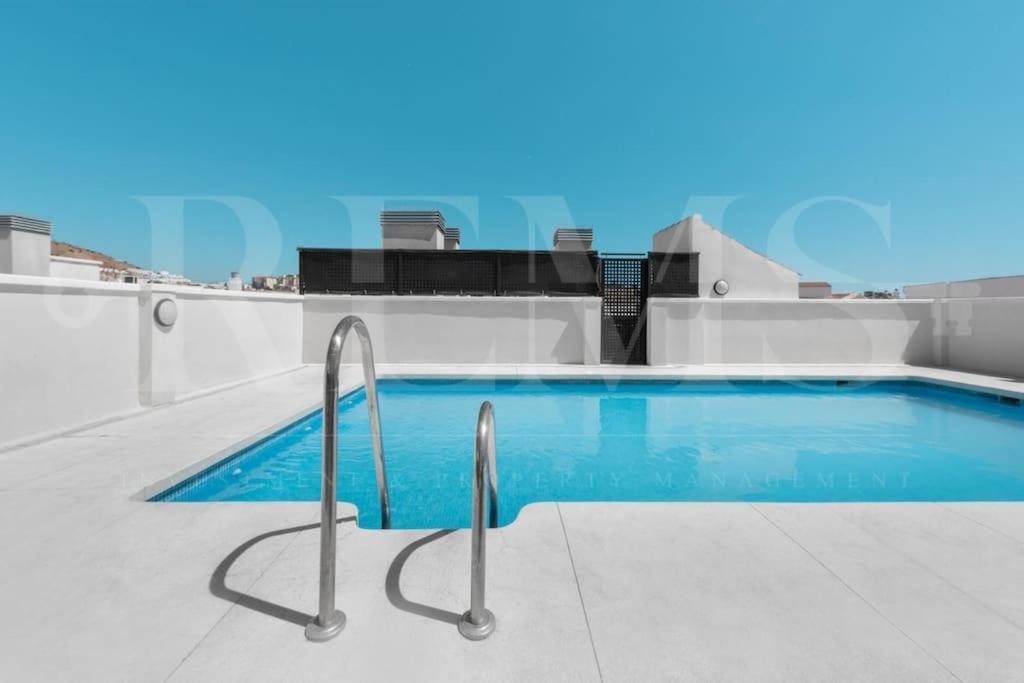 Relaxing Apartment With Parking In The Center By Rems Málaga Extérieur photo